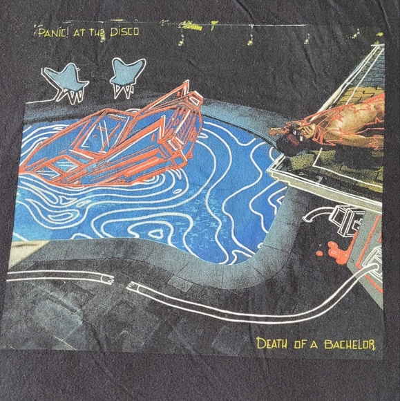 Panic At The Disco Death of a Bachelor T Shirt preowned Great Condition 💥 - Picture 2 of 5